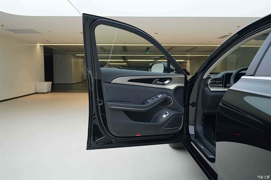 Hongqi H9, 2022 17