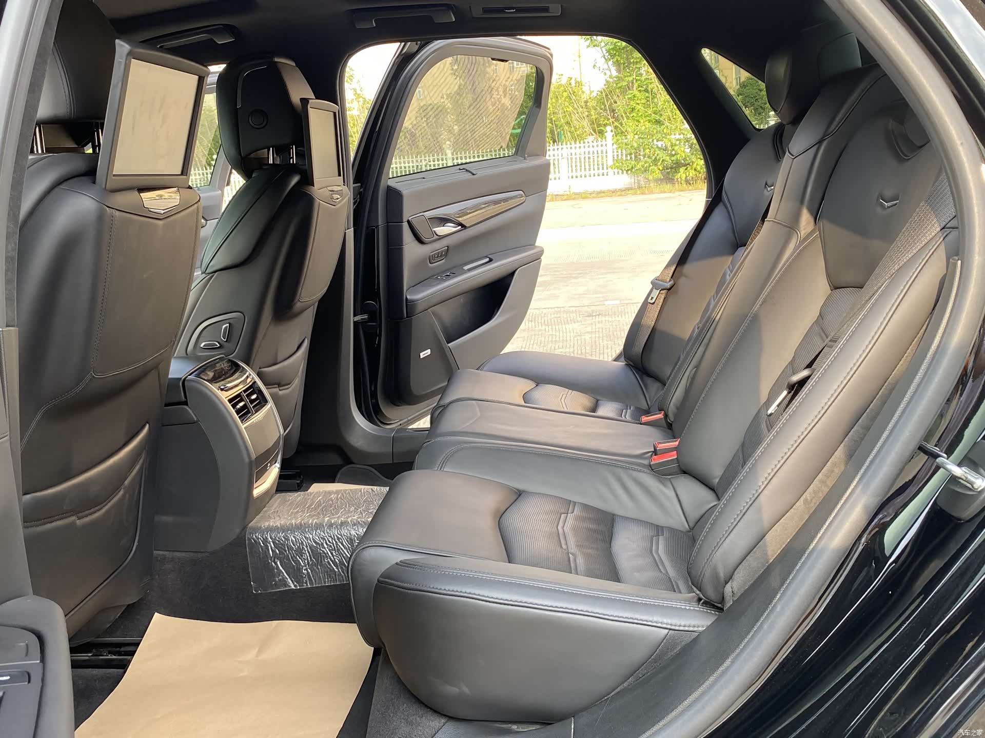 Cadillac CT6, 2018 10