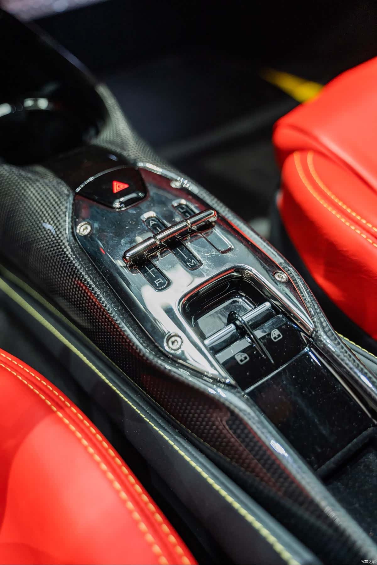 Ferrari SF90, 2022 13