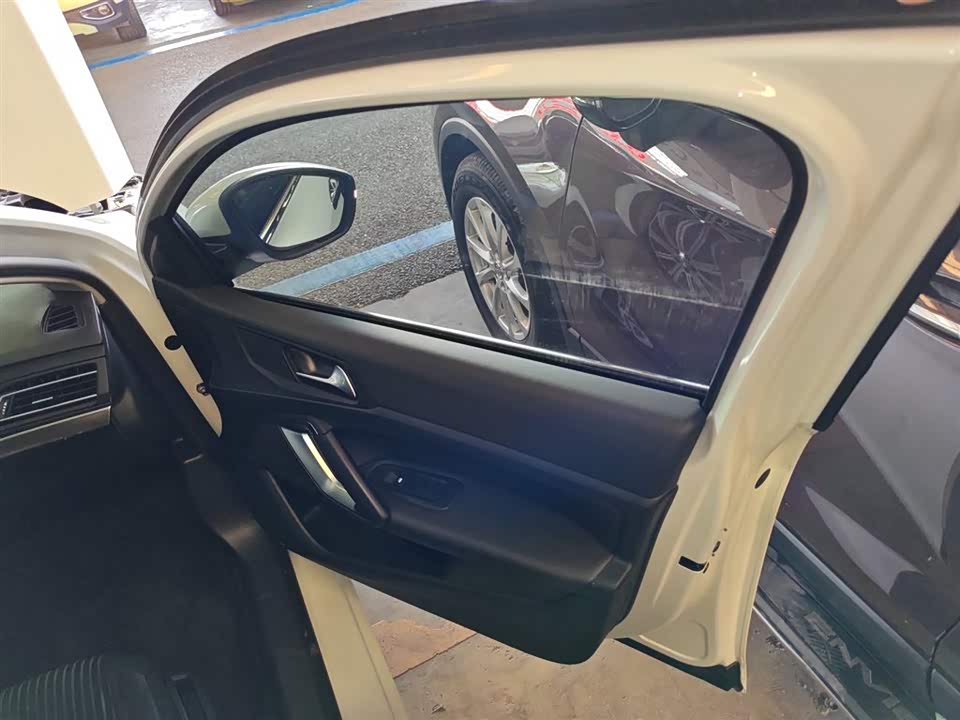 Peugeot 408 Peugeot 408