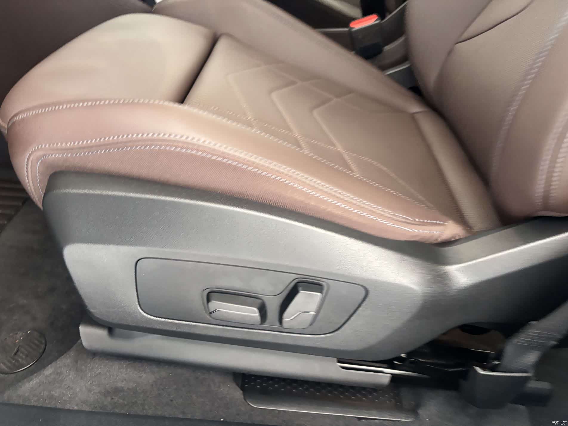 BMW X2, 2025 13