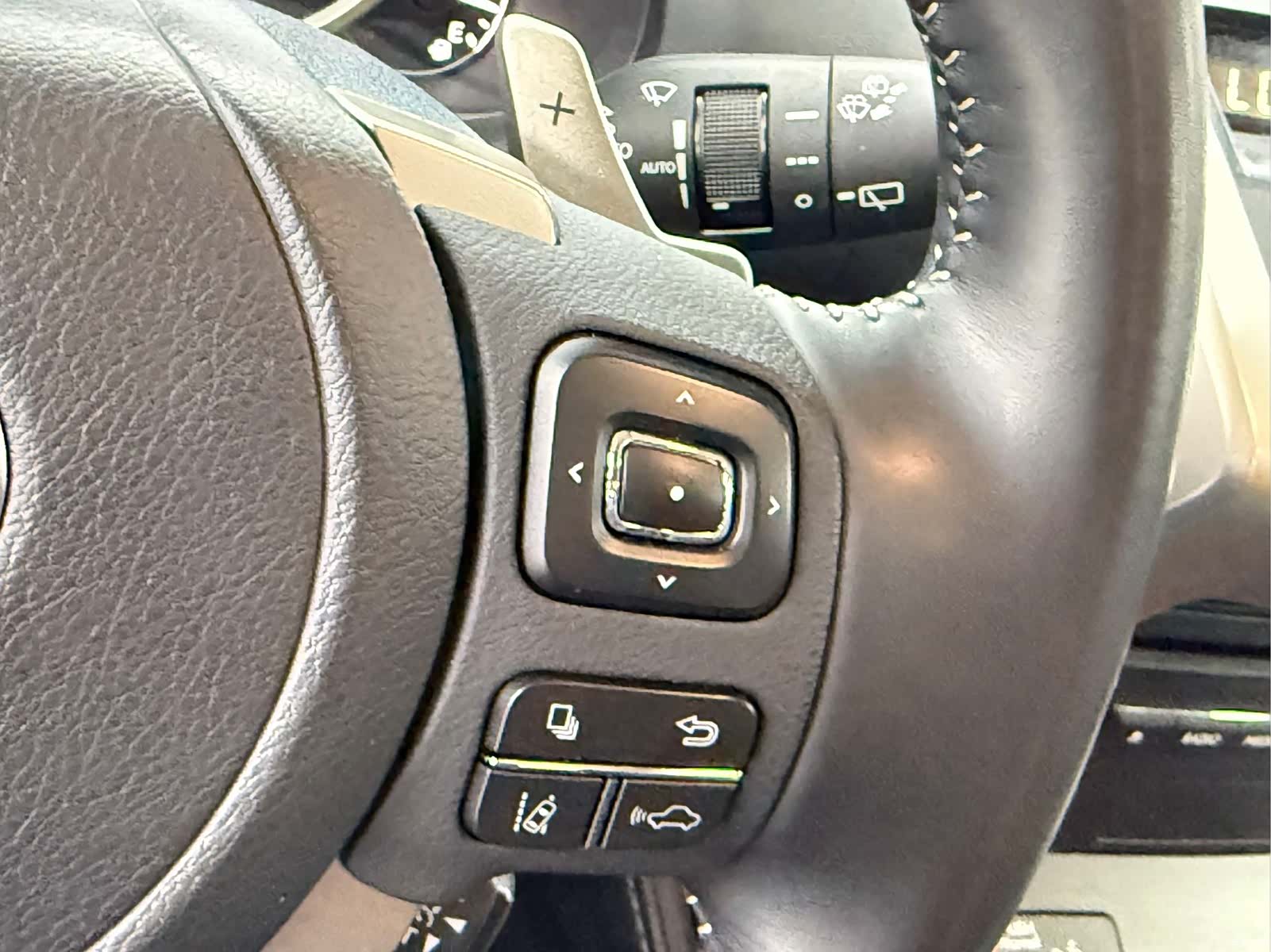 Lexus NX, 2021 13