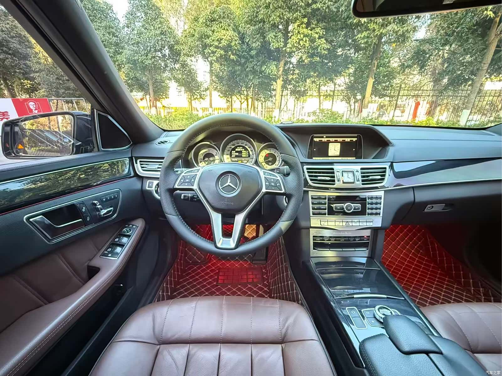 Mercedes-Benz E-Class, 2014 24