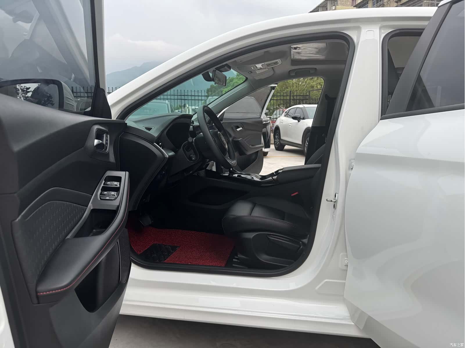 MG MG5, 2024 3