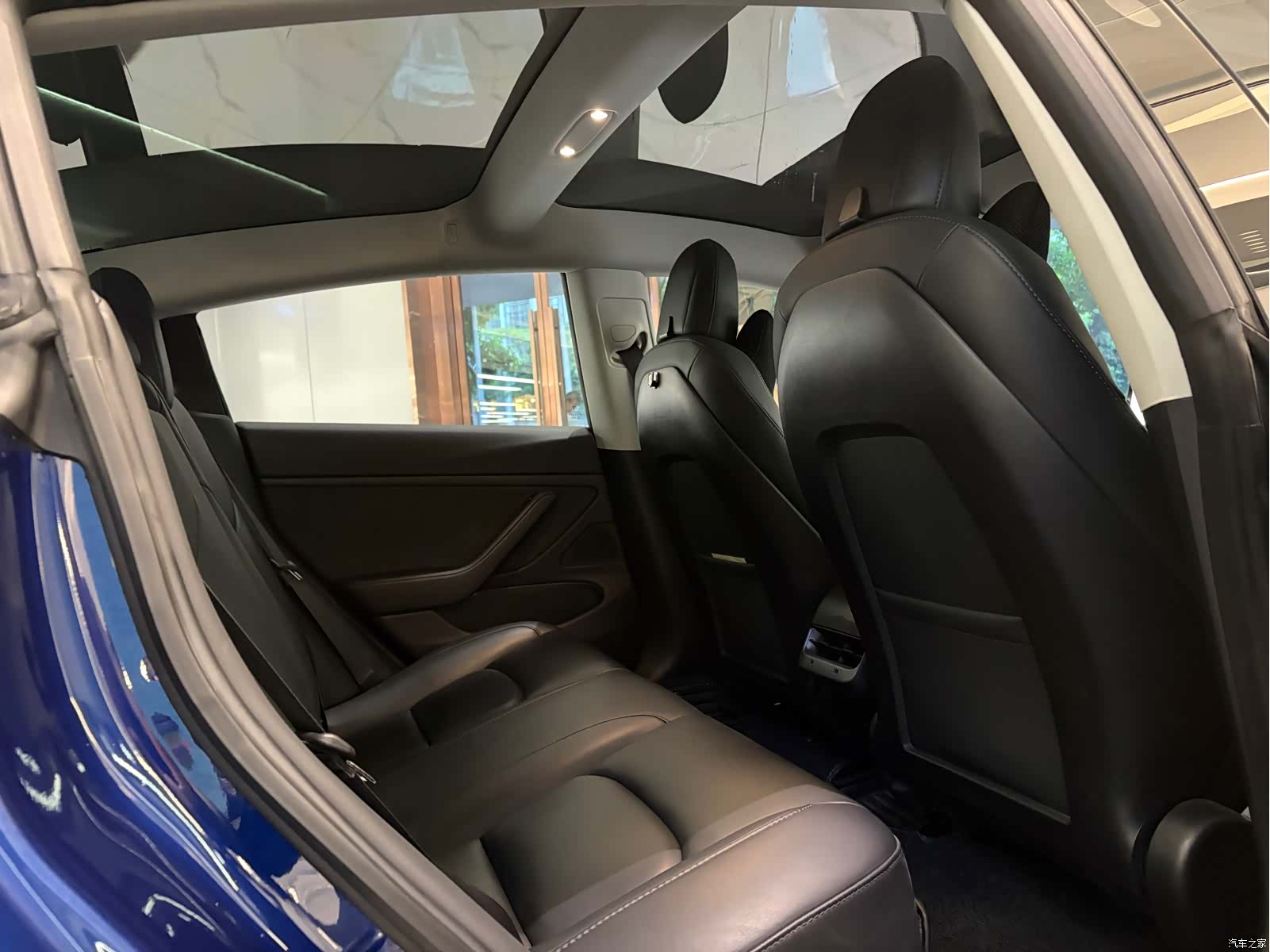 Tesla Model 3, 2019 12