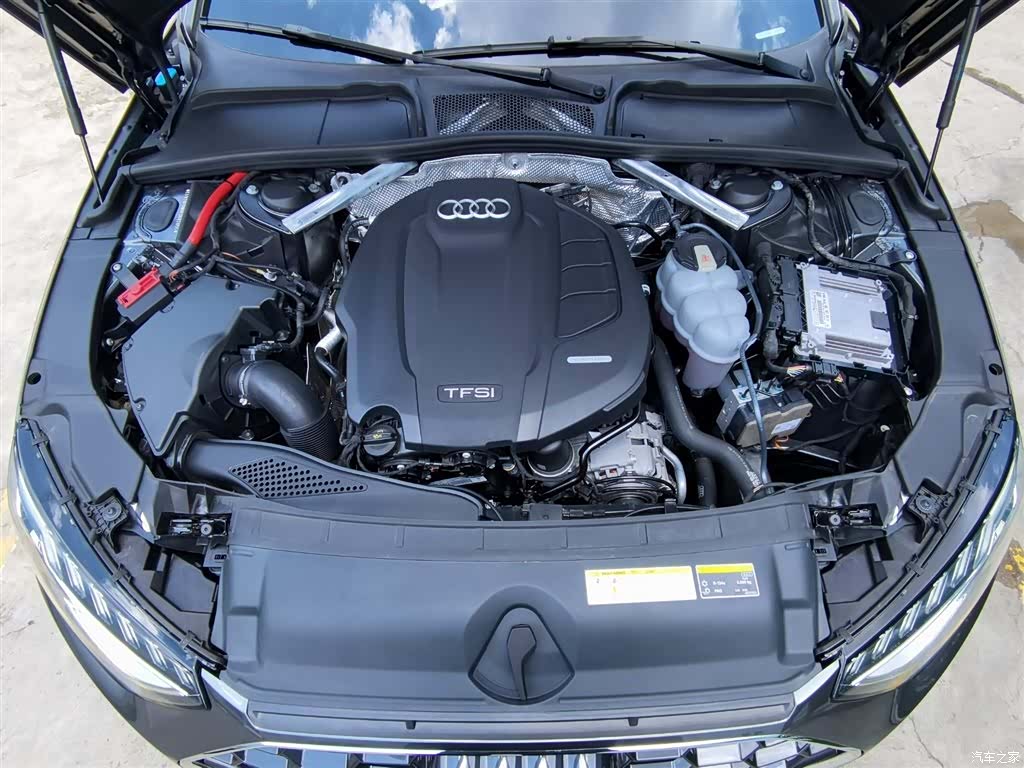 Audi A4L, 2020 9