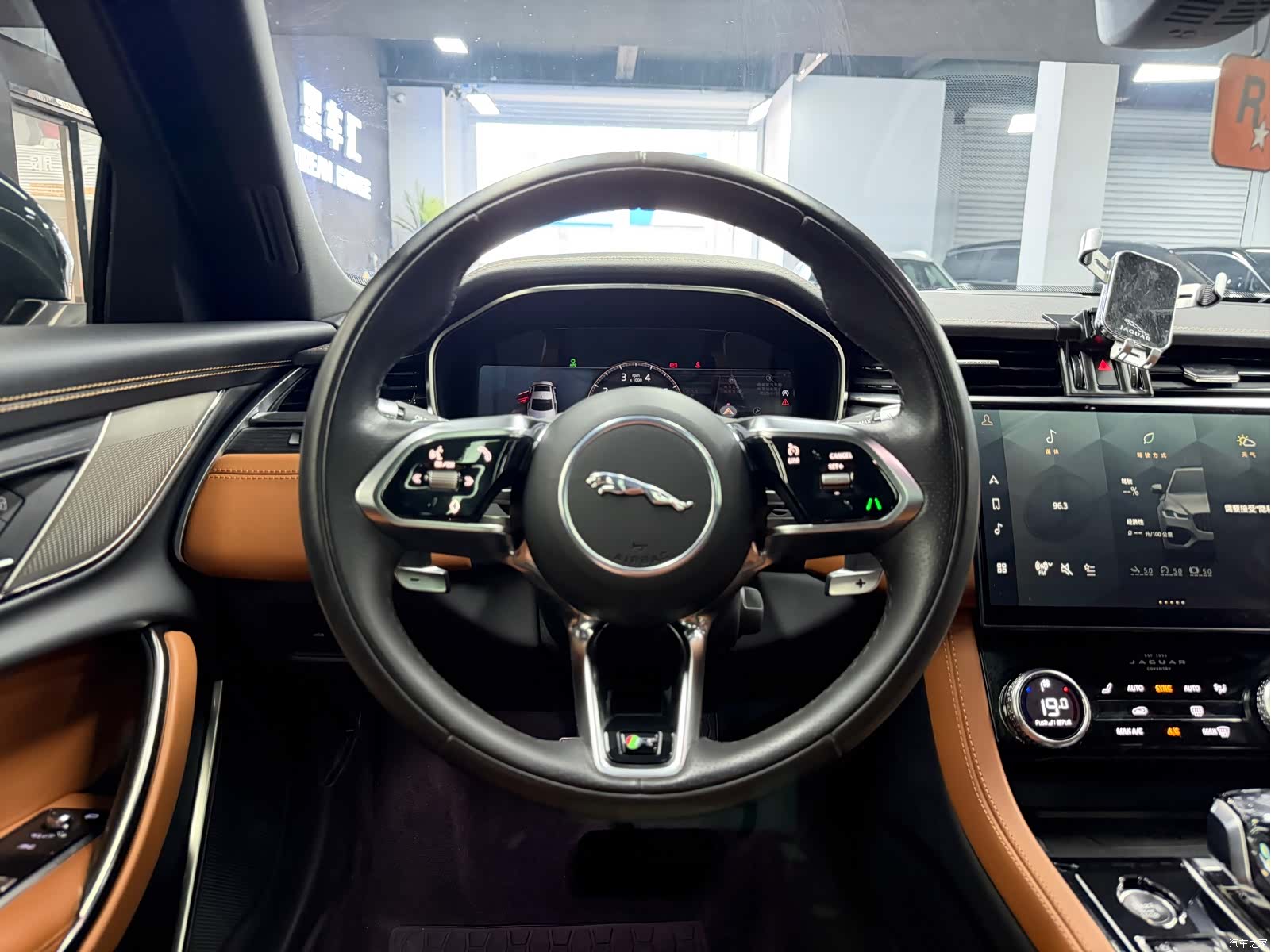 Land Rover P250, 2022 8