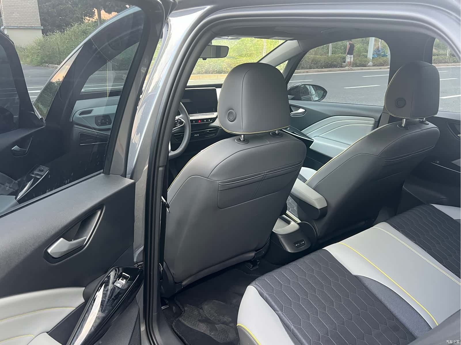 Volkswagen ID.3, 2024 все фото
