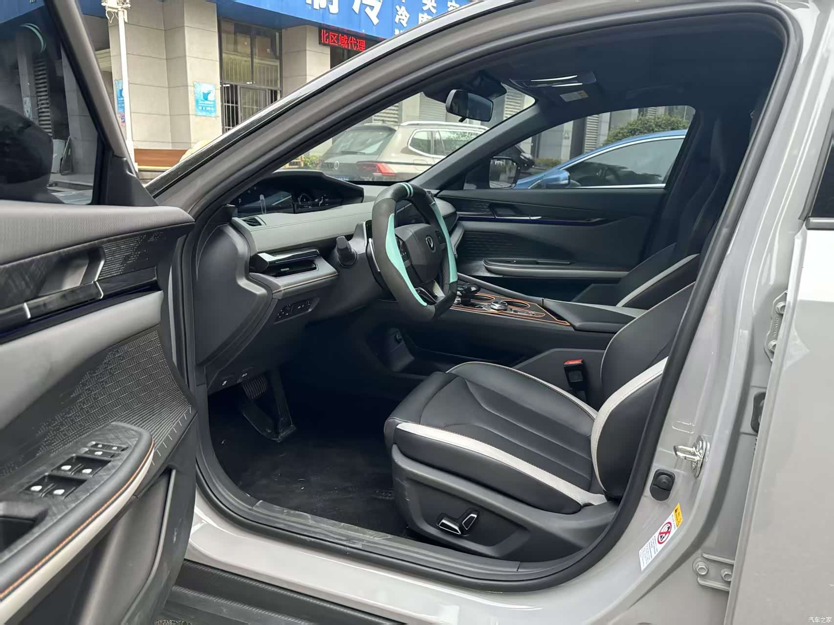 Changan UNI-V, 2022 8