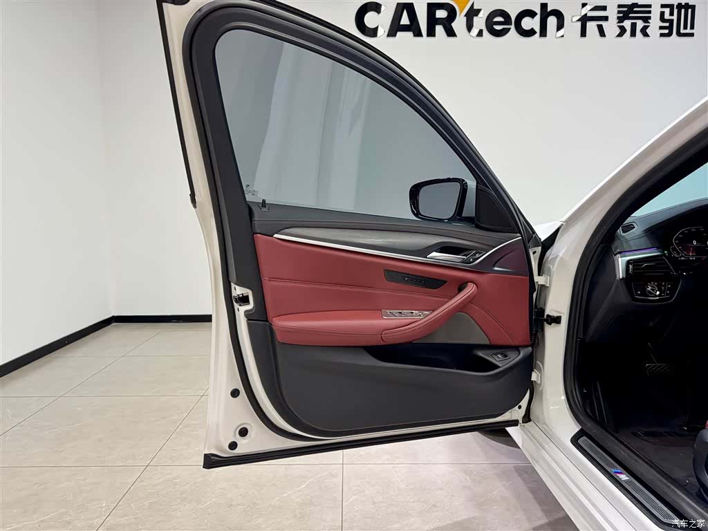 BMW 5 Series, 2023 17