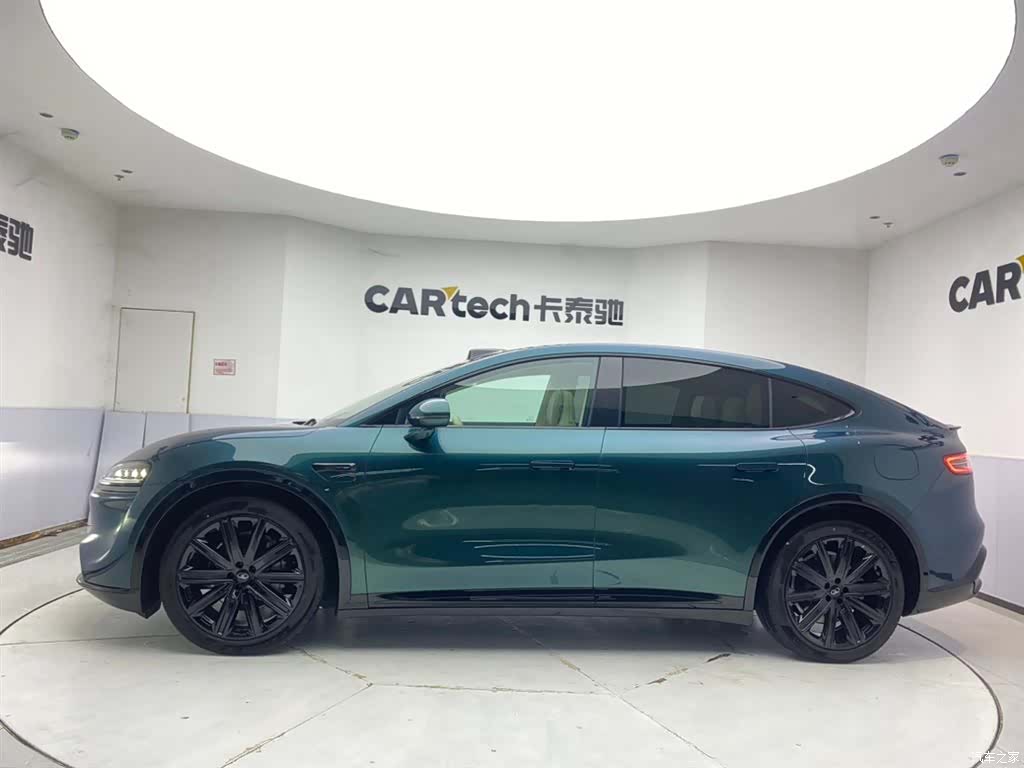 Luxeed R7, 2025 8