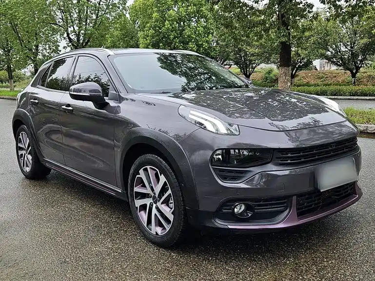 Lynk & Co 02