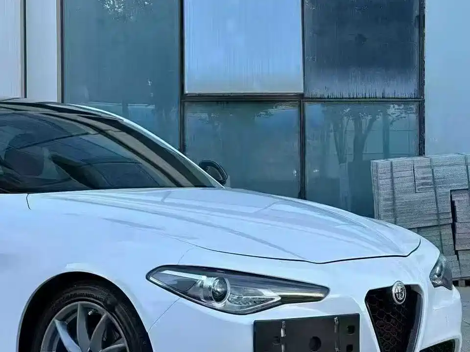 Alfa Romeo Giulia