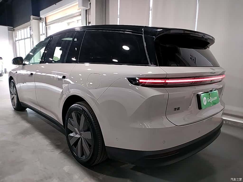 Li Auto i8, 2025 все фото
