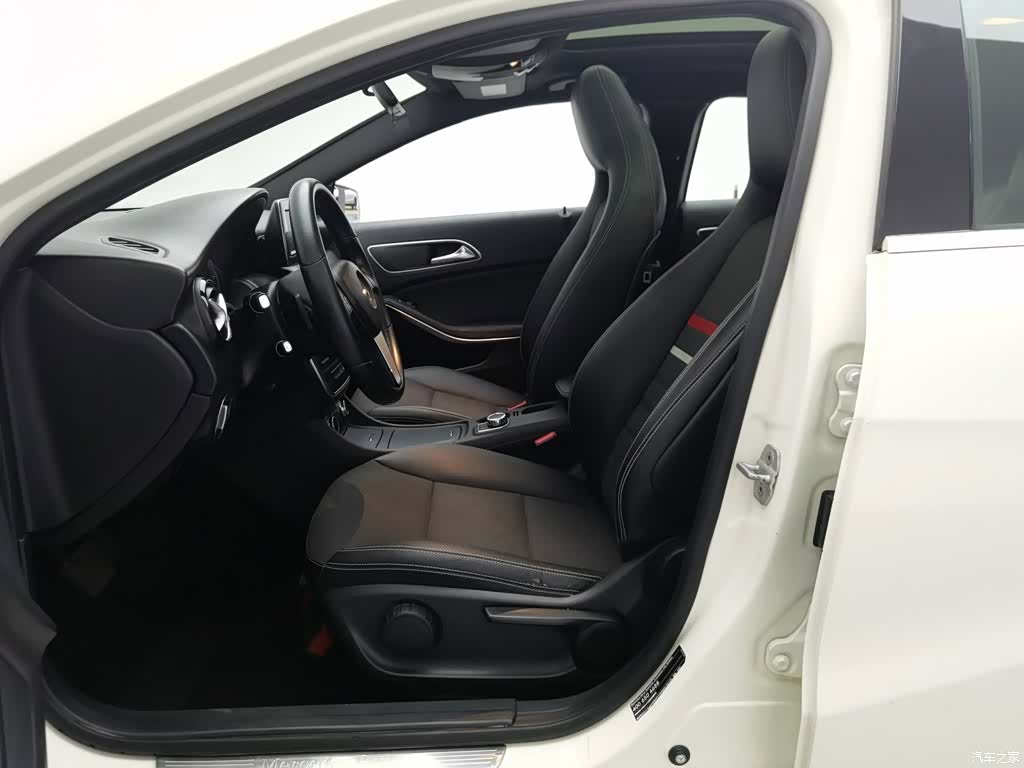 Mercedes-Benz A-Class, 2013 10