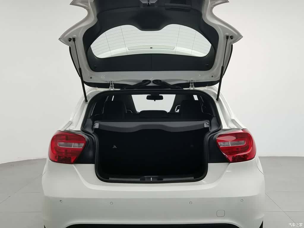 Mercedes-Benz A-Class, 2013 16