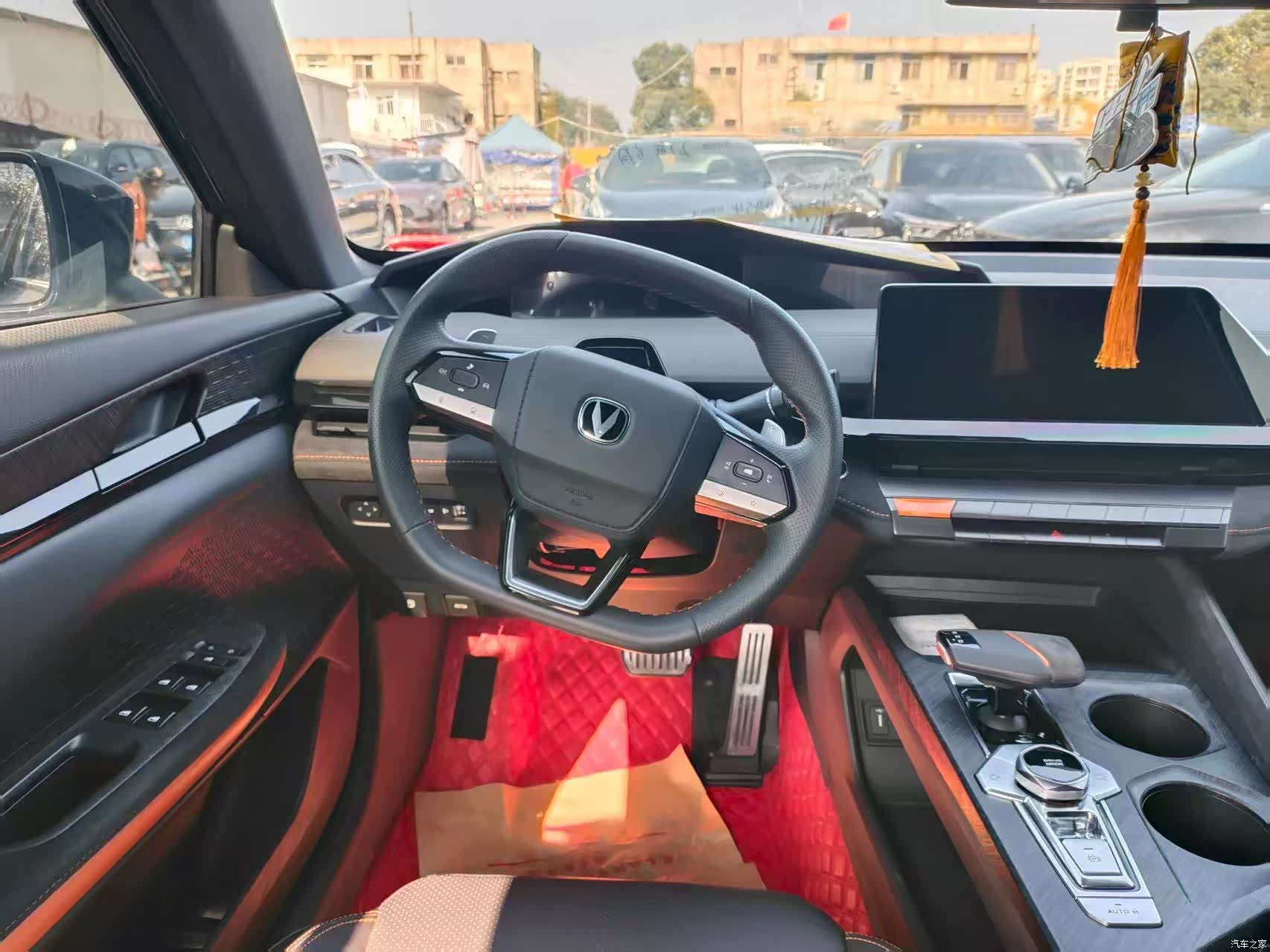 Changan UNI-V, 2022 8