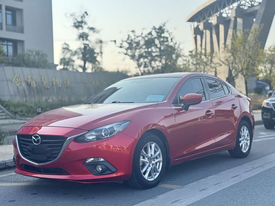 Mazda 3 Angkesaila
