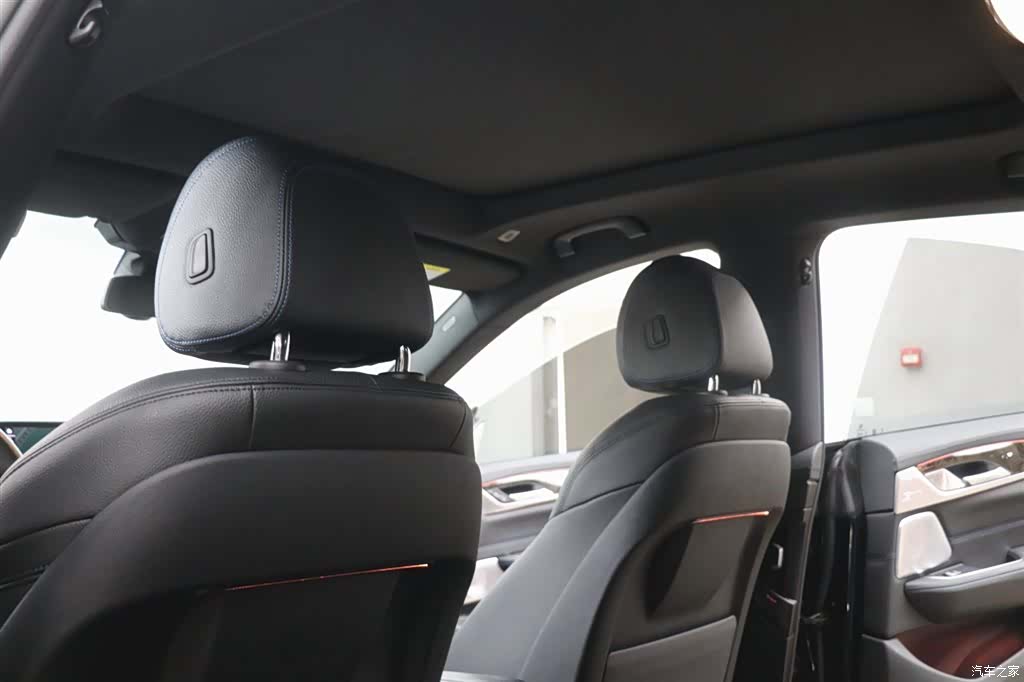BMW 6 Series GT, 2024 21