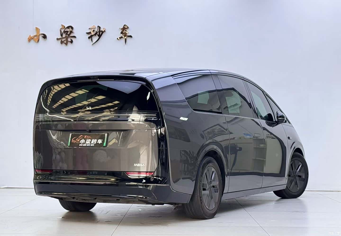 Li Auto MEGA, 2024 3