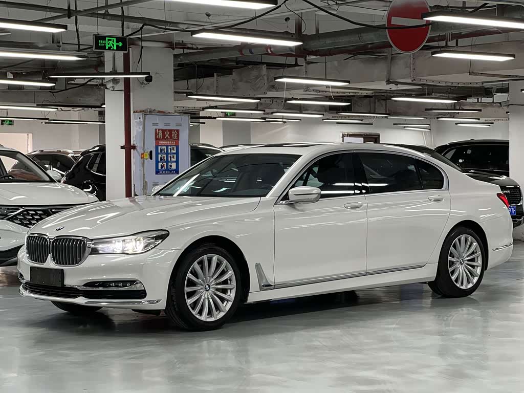 BMW 7 Series 7 2018 730Li Lead