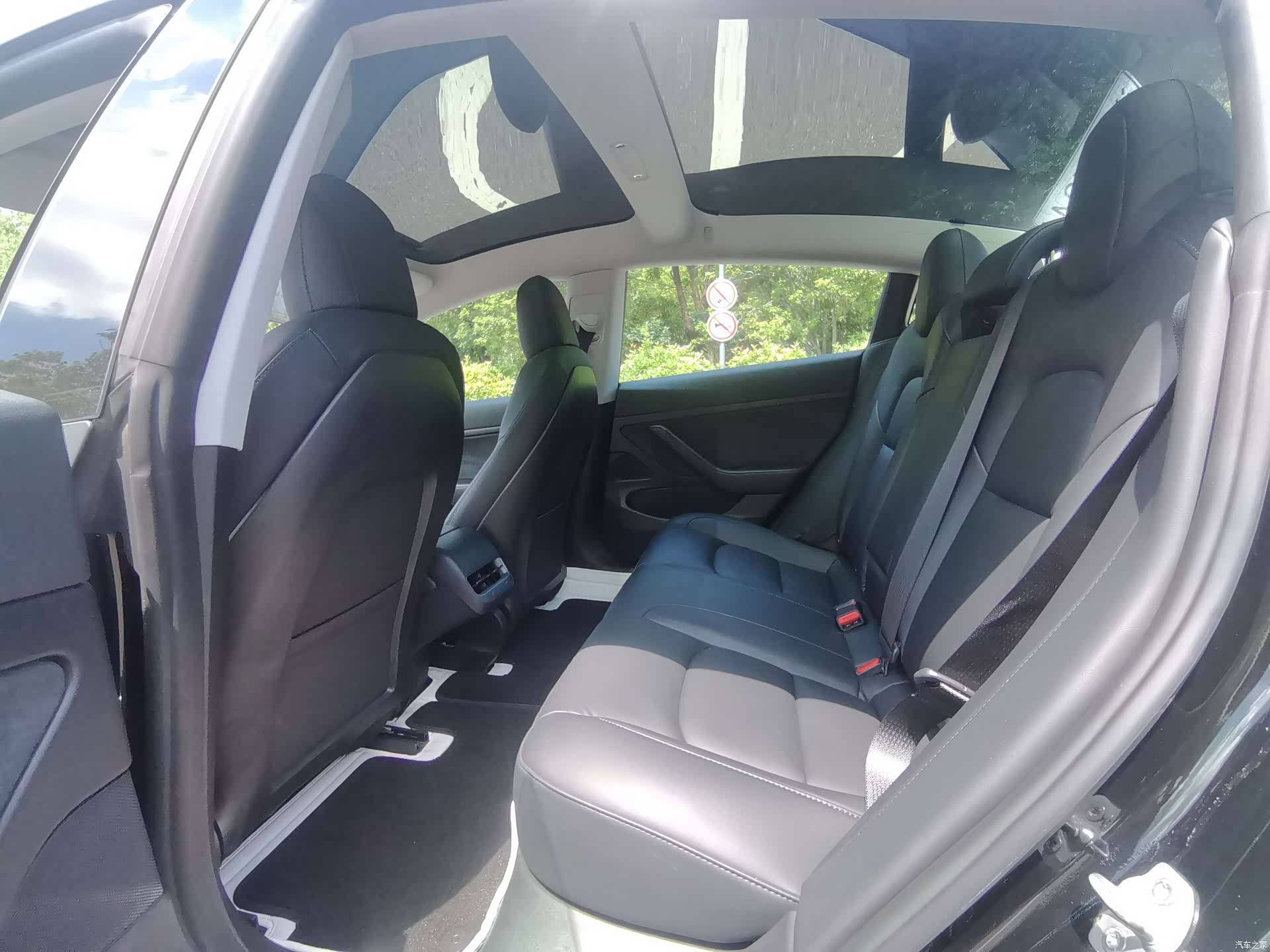 Tesla Model 3, 2020 4