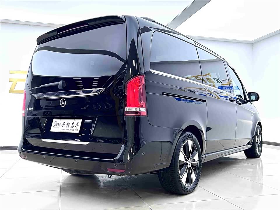 Mercedes-Benz V-class