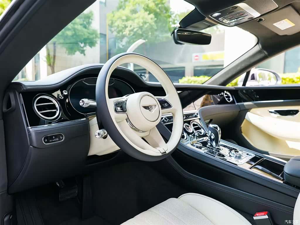 Bentley Continental GT, 2023 4