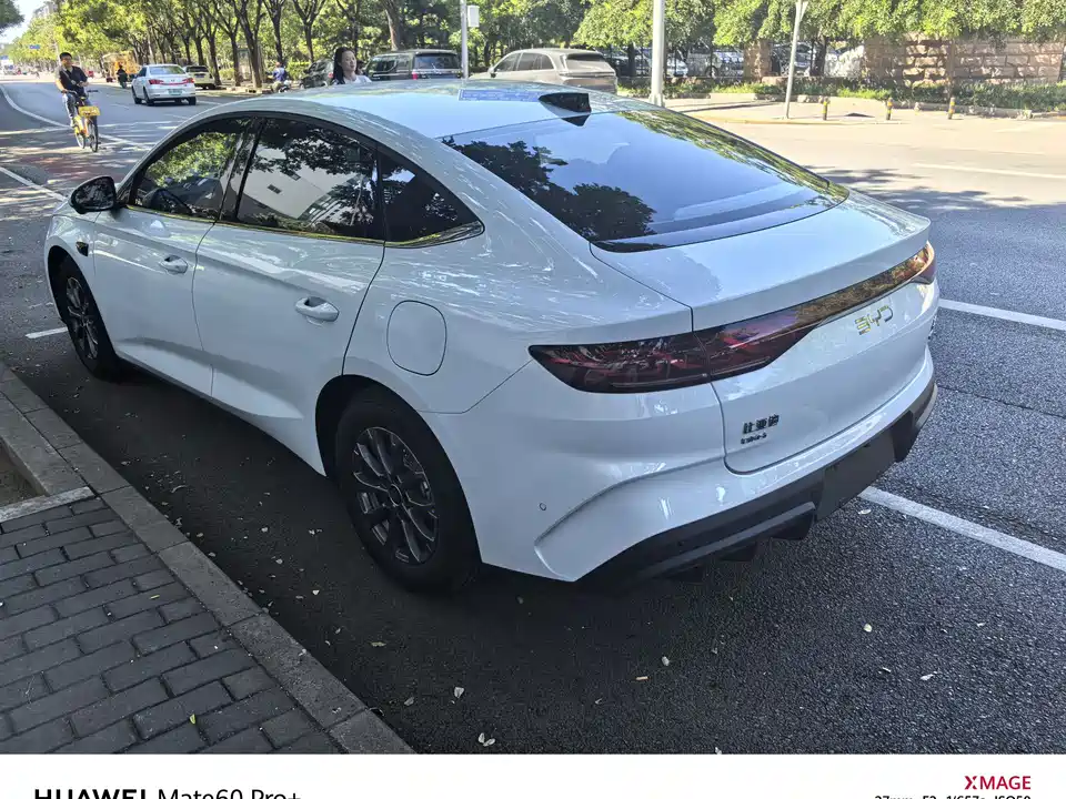 BYD Qin L