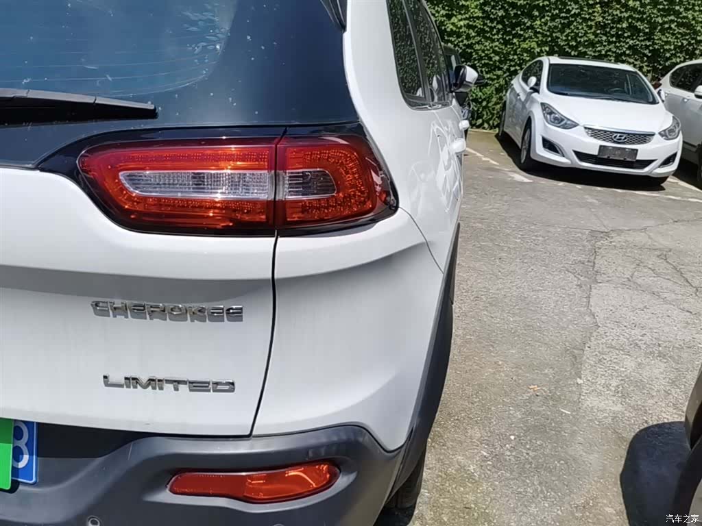 Jeep Cherokee, 2017 8