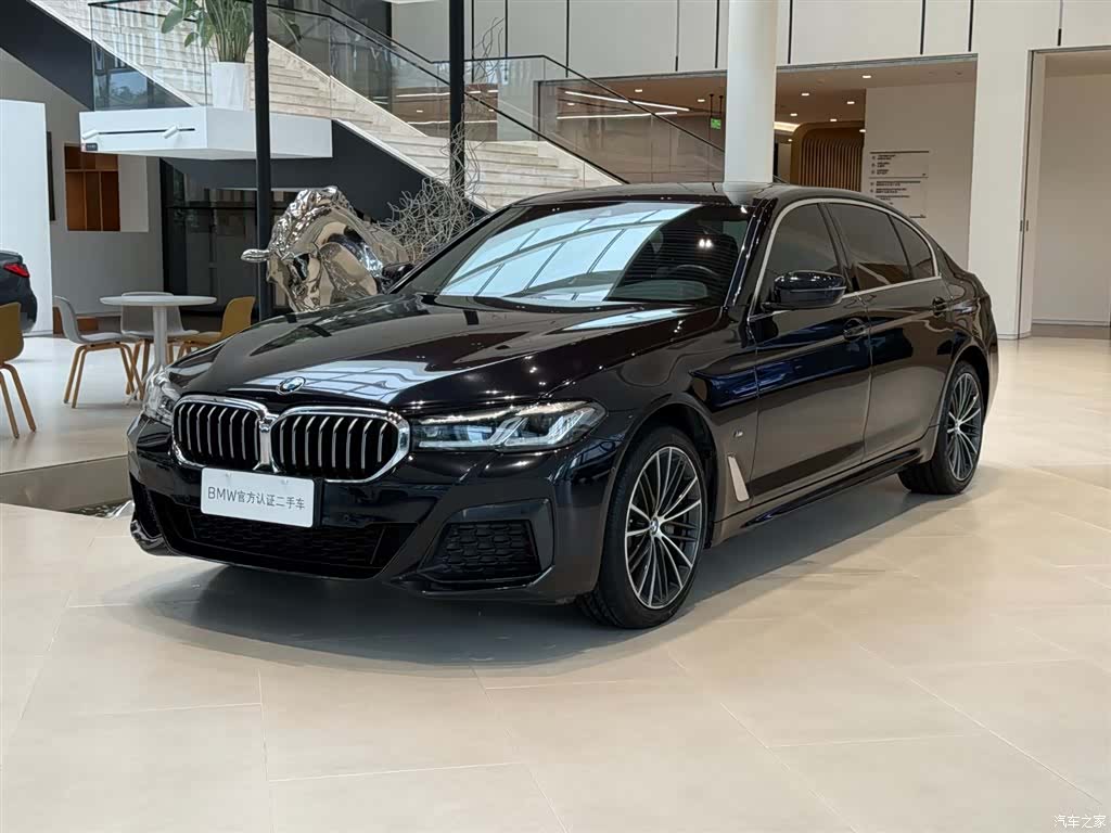BMW 5 Series, 2022 1