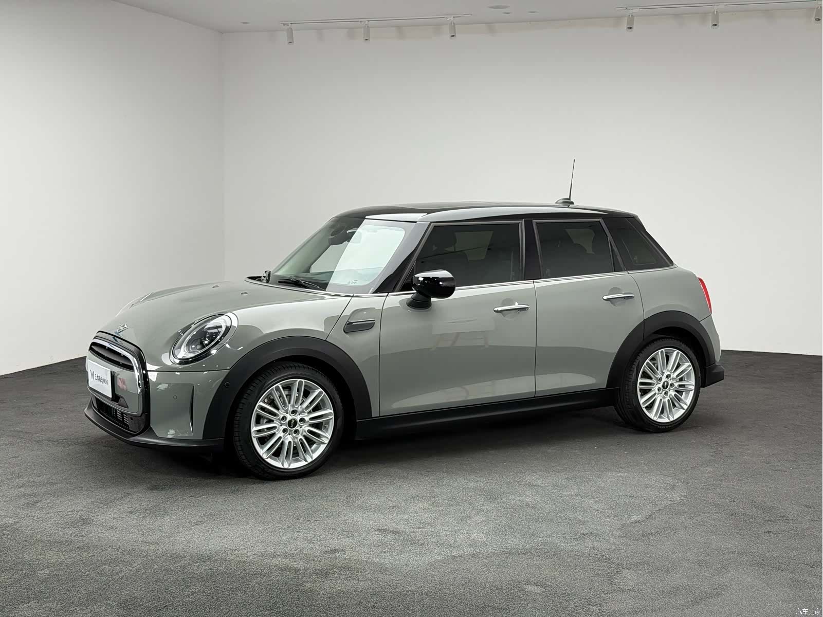 Mini Cooper, 2021 3