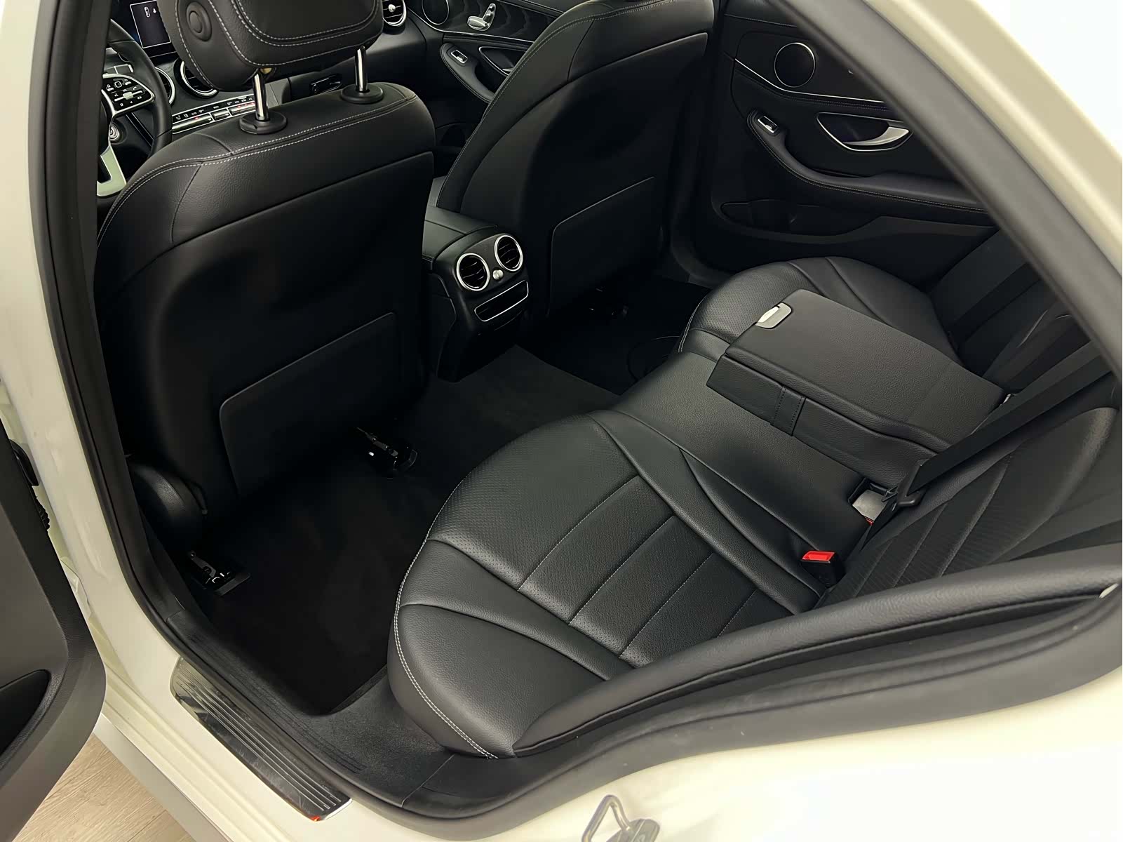 Mercedes-Benz C-Class, 2018 12