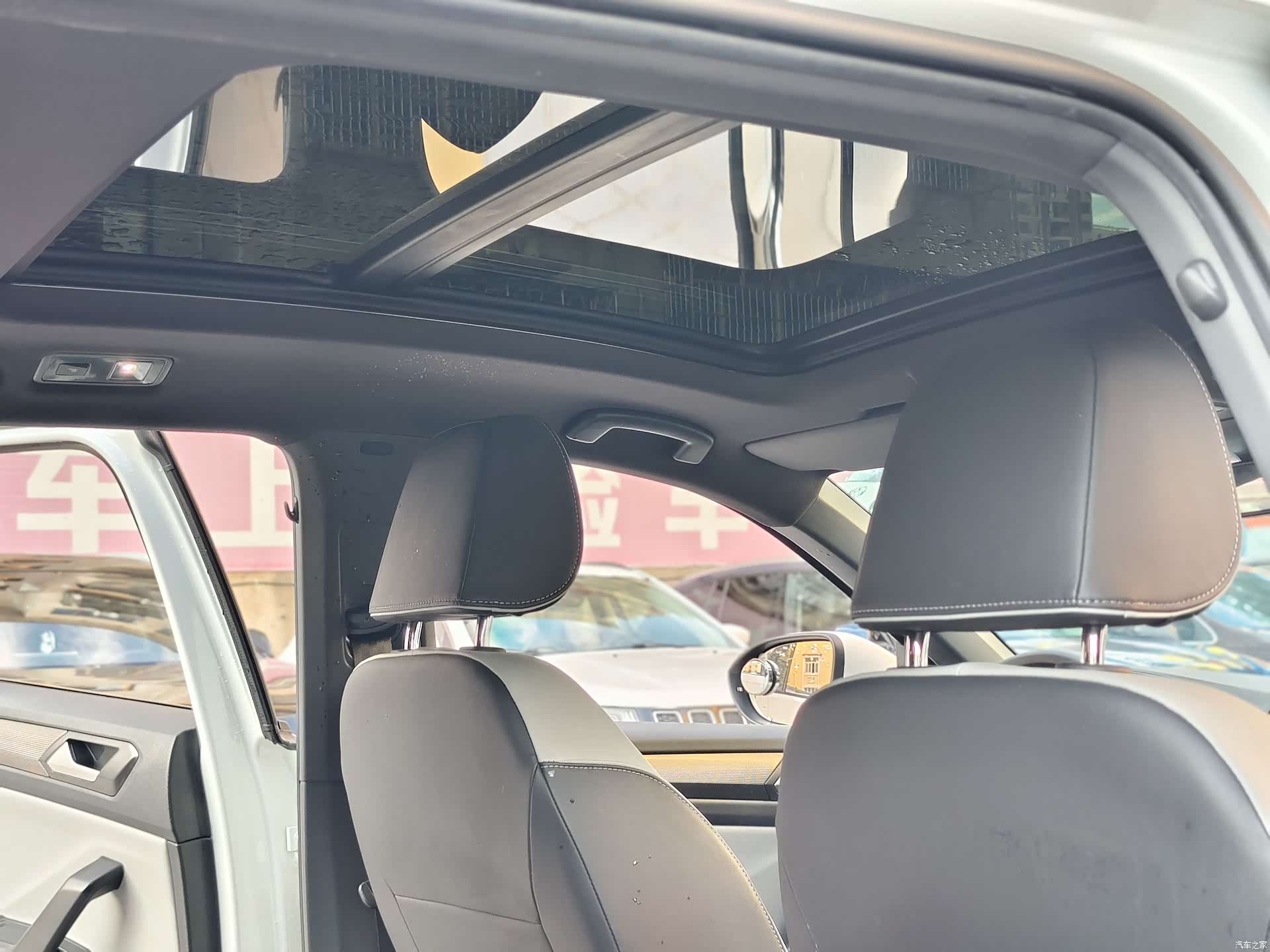 Volkswagen T-ROC, 2024 16