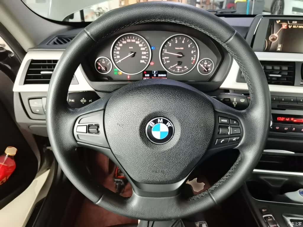 BMW 3 Series, 2015 11