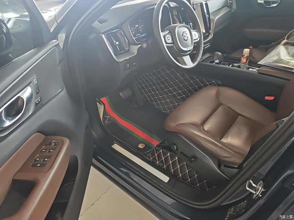 Volvo XC60, 2021 16