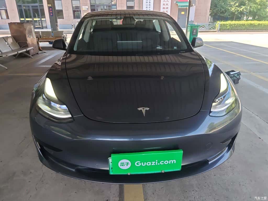 Tesla Model 3, 2021 3