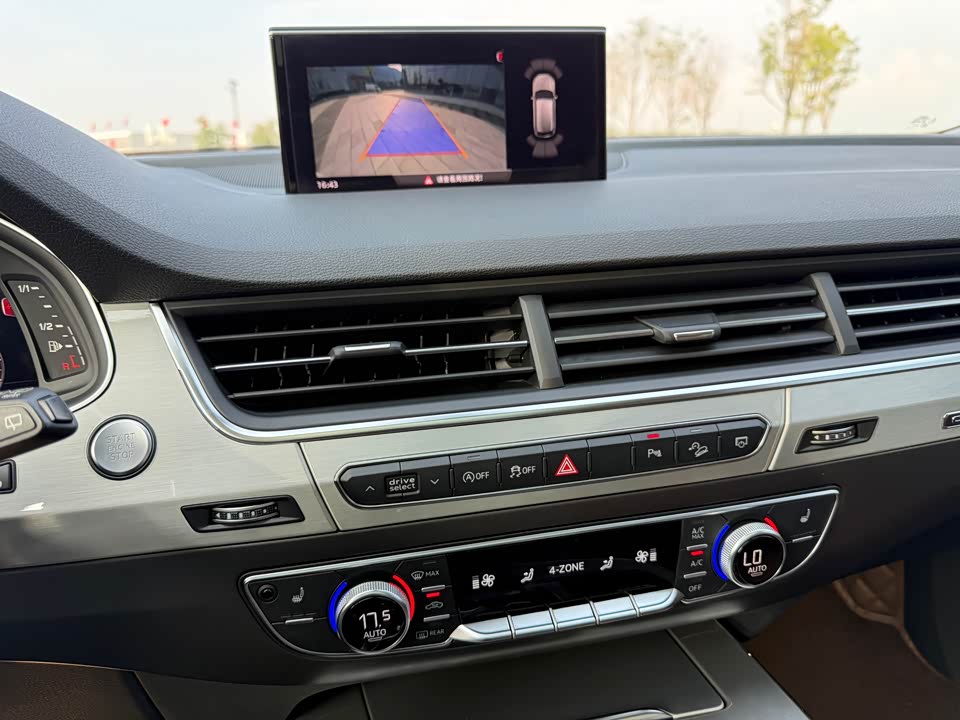 Audi Q7 Audi Q7