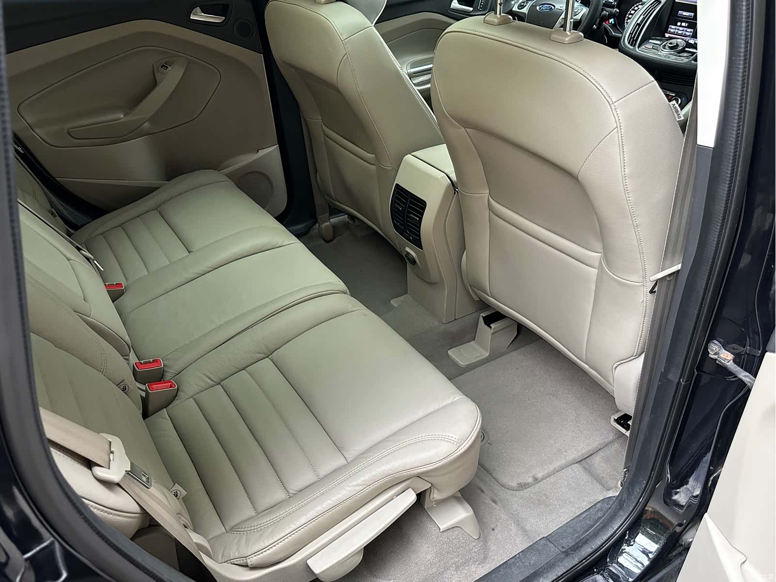 Ford Kuga, 2014 13