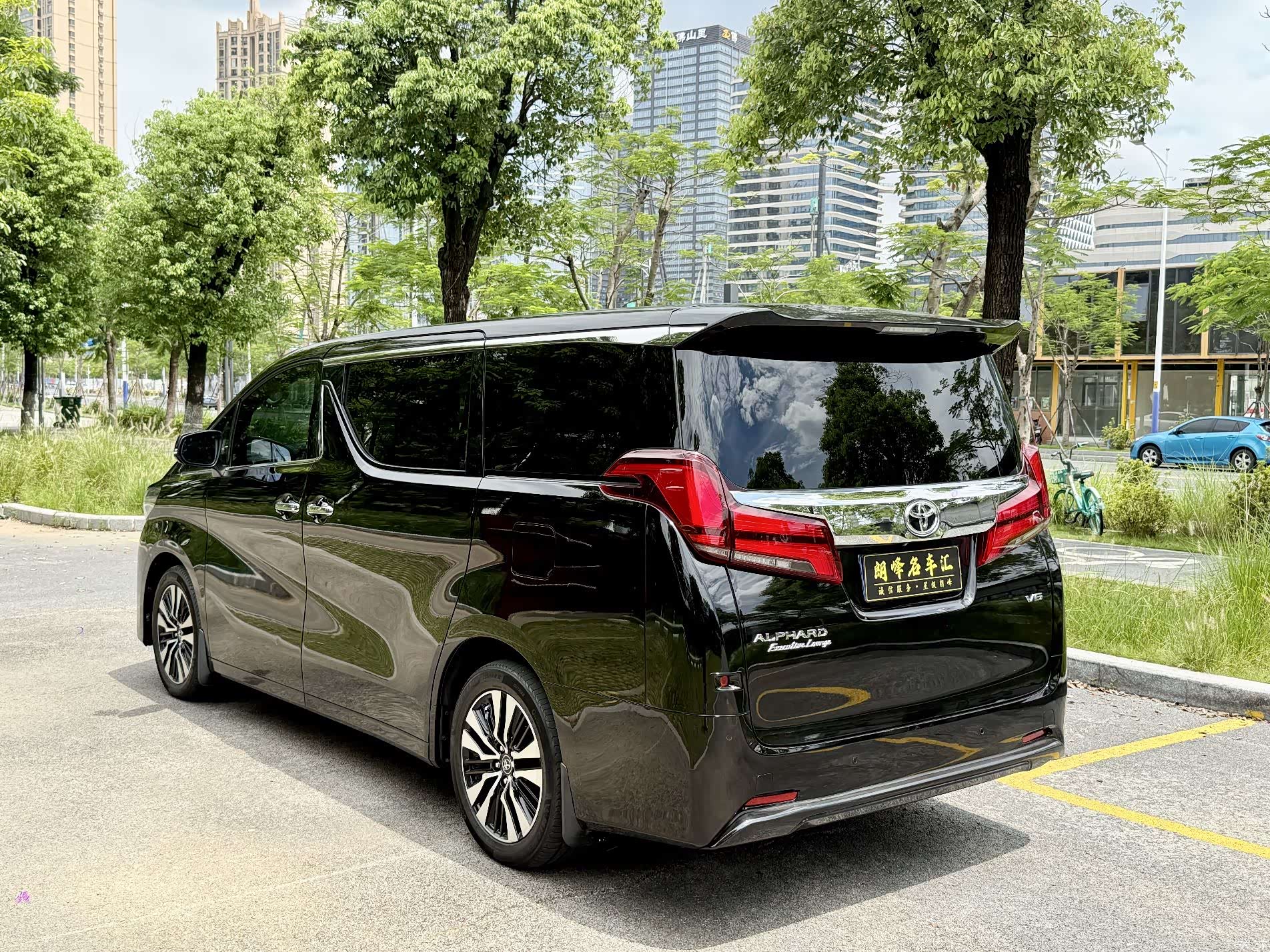 Toyota Alphard, 2018 6