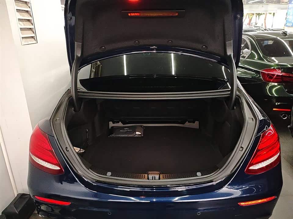 Mercedes-Benz E-class Mercedes-Benz E-class