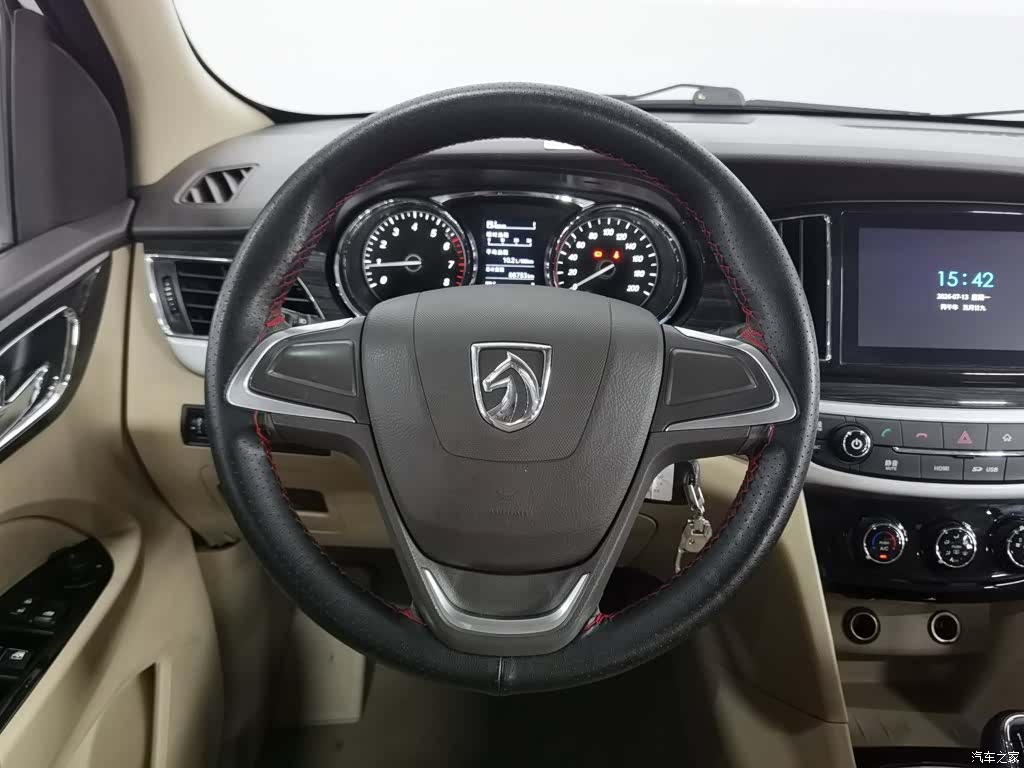 Wuling 730, 2016 11