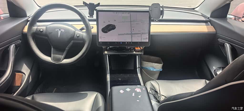 Tesla Model 3, 2020 6