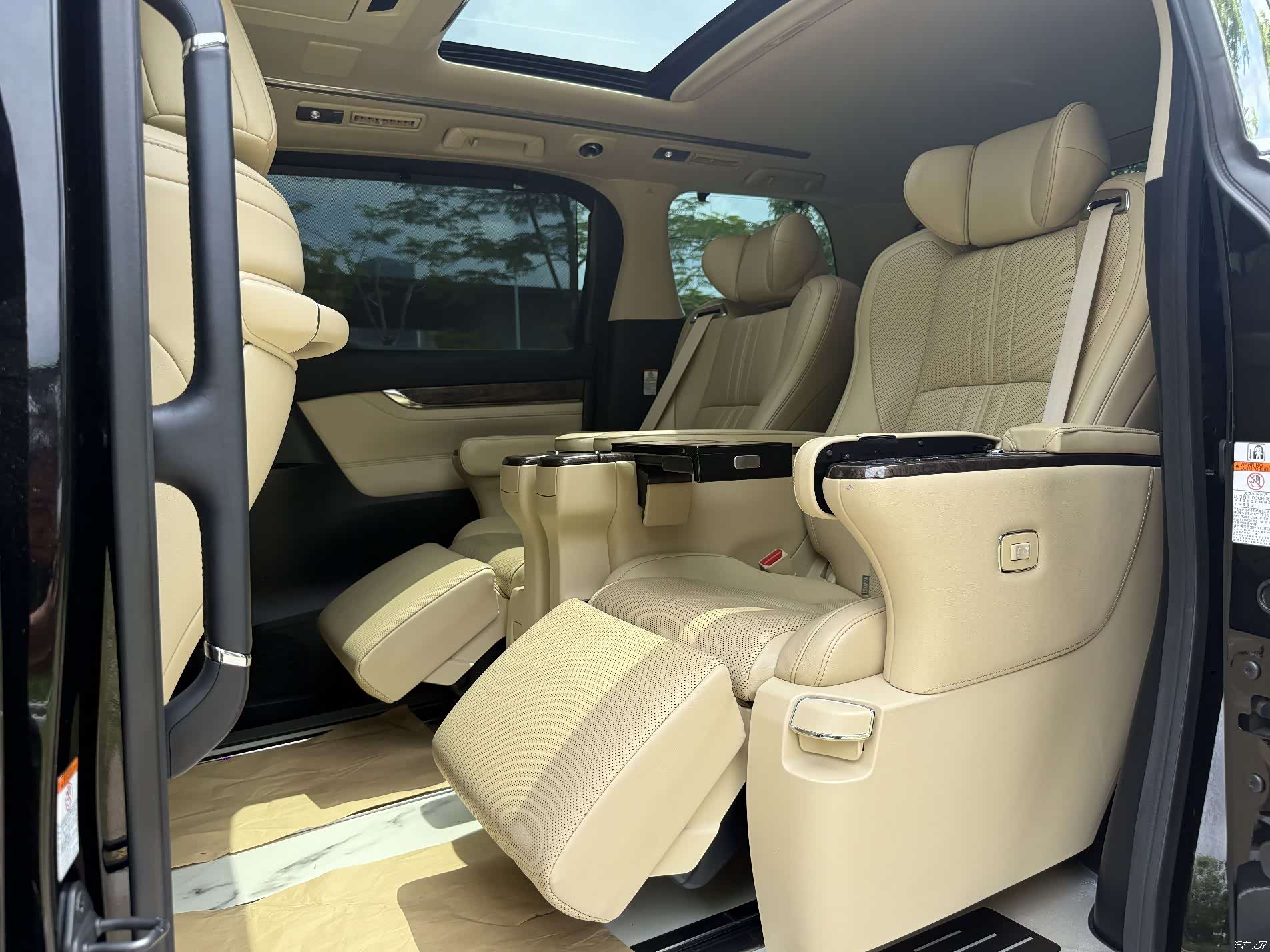 Toyota Alphard, 2018 13