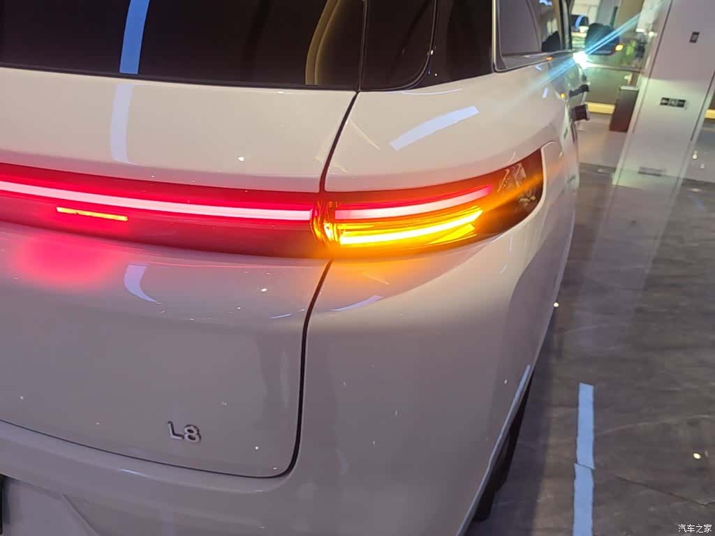 Li Auto L8, 2025 8