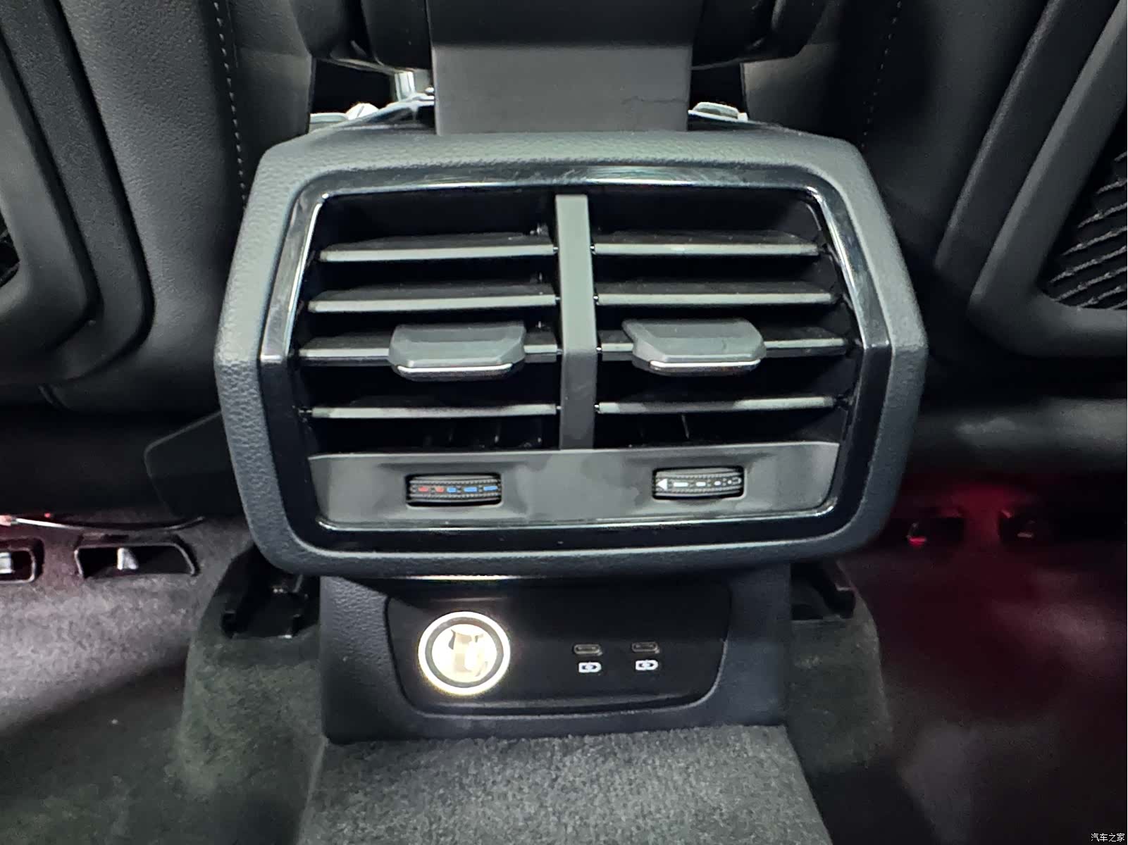 Audi Q3, 2022 20