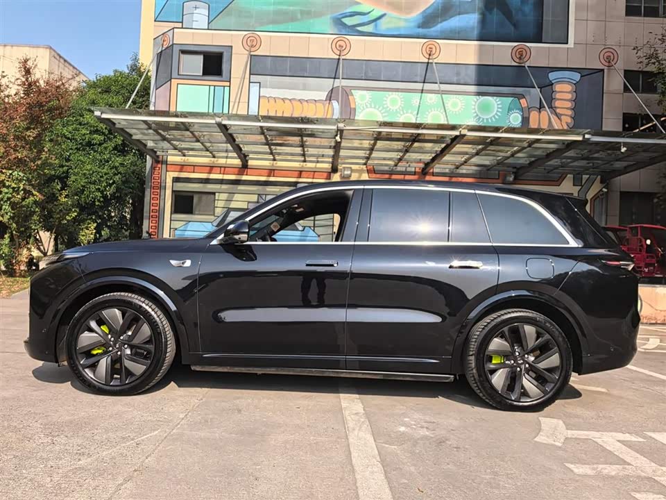 Li Auto Ideal L8
