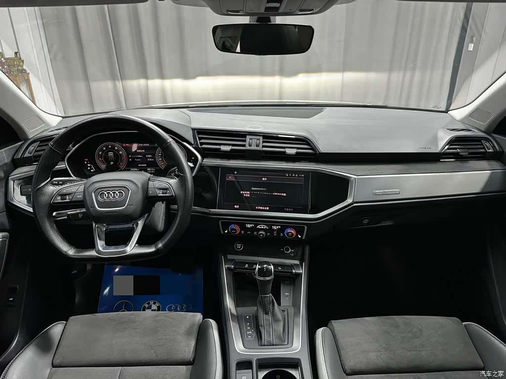 Audi Q3, 2022 11