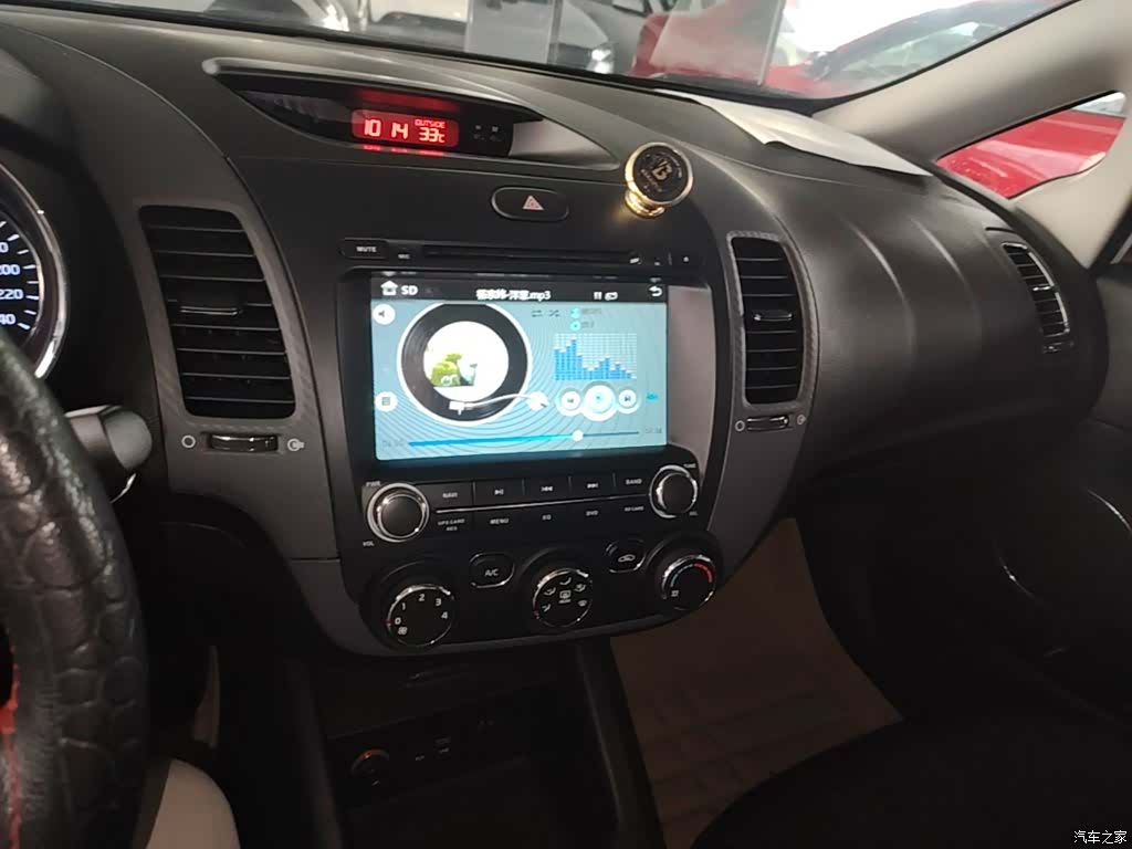 Kia K3, 2015 13
