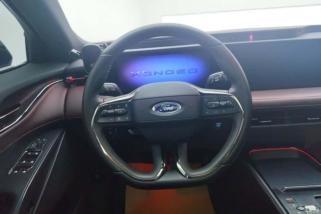 Ford Mondeo, 2023 15